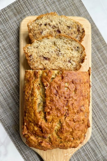finished loaf of best vegan banana bread