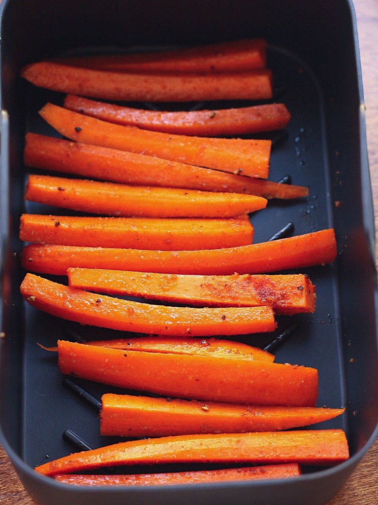 carrot fries in air fryer basket