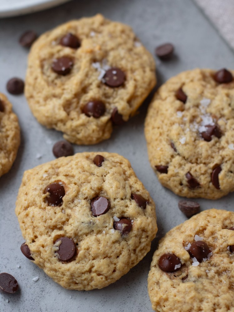 finished vegan chocolate chip cookies
