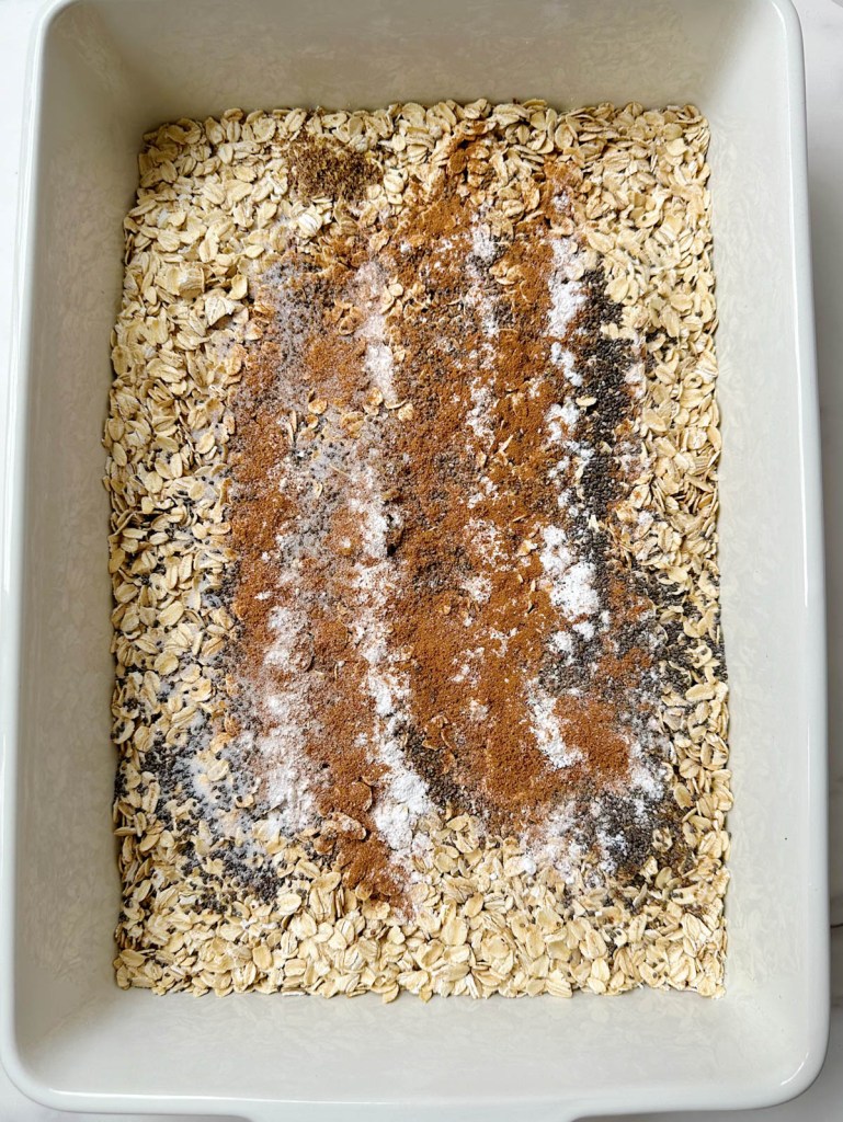 apple cinnamon baked oatmeal dry ingredients mixed