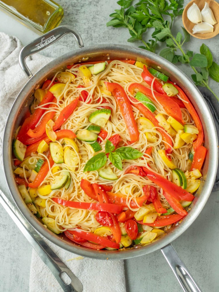 finished pot of vegan pasta primavera top view