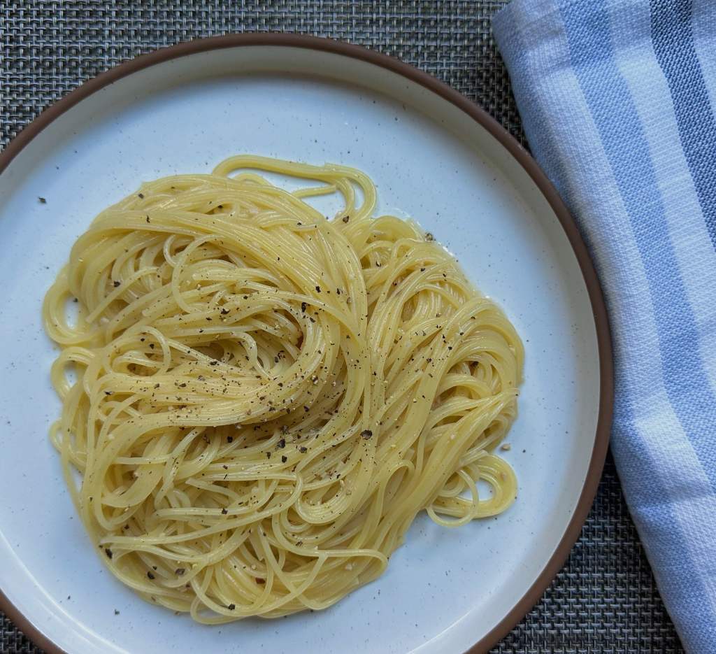 FInished vegan cacio e pepe