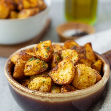 Finished bowl of vegan breakfast potatoes