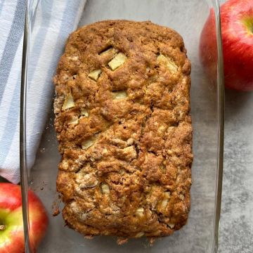 finished loaf of apple cinnamon bread