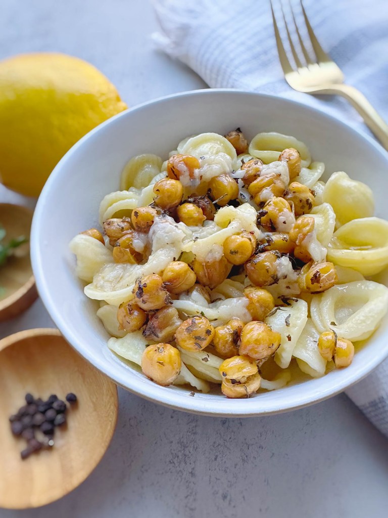 lemon chickpea pasta with sauce