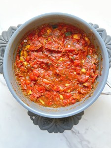 homemade garden veggie pasta sauce