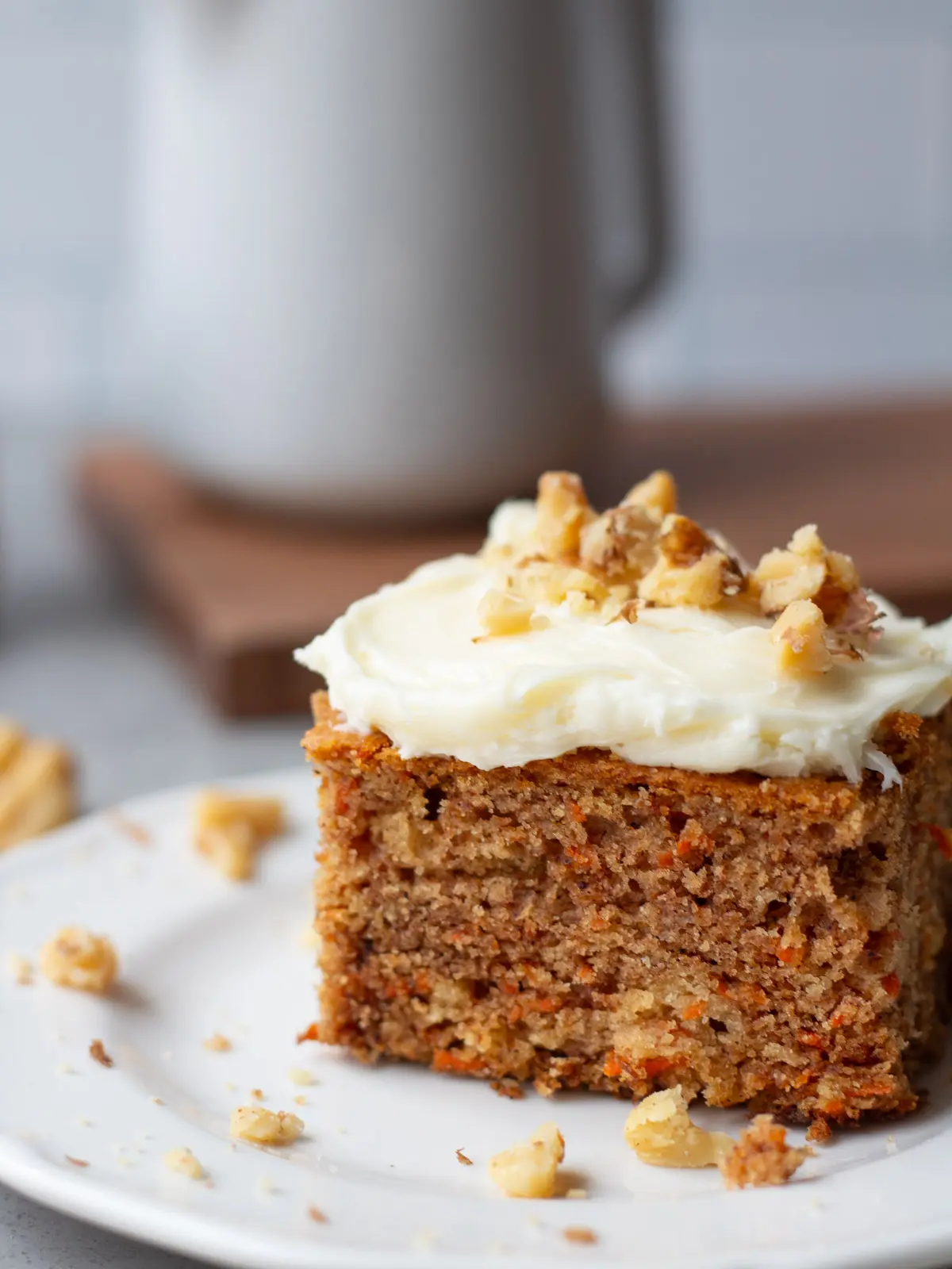 close up vegan carrot cake
