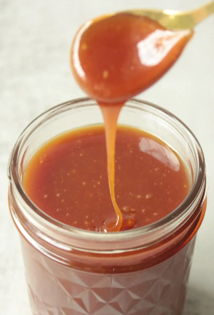 finished vegan caramel sauce