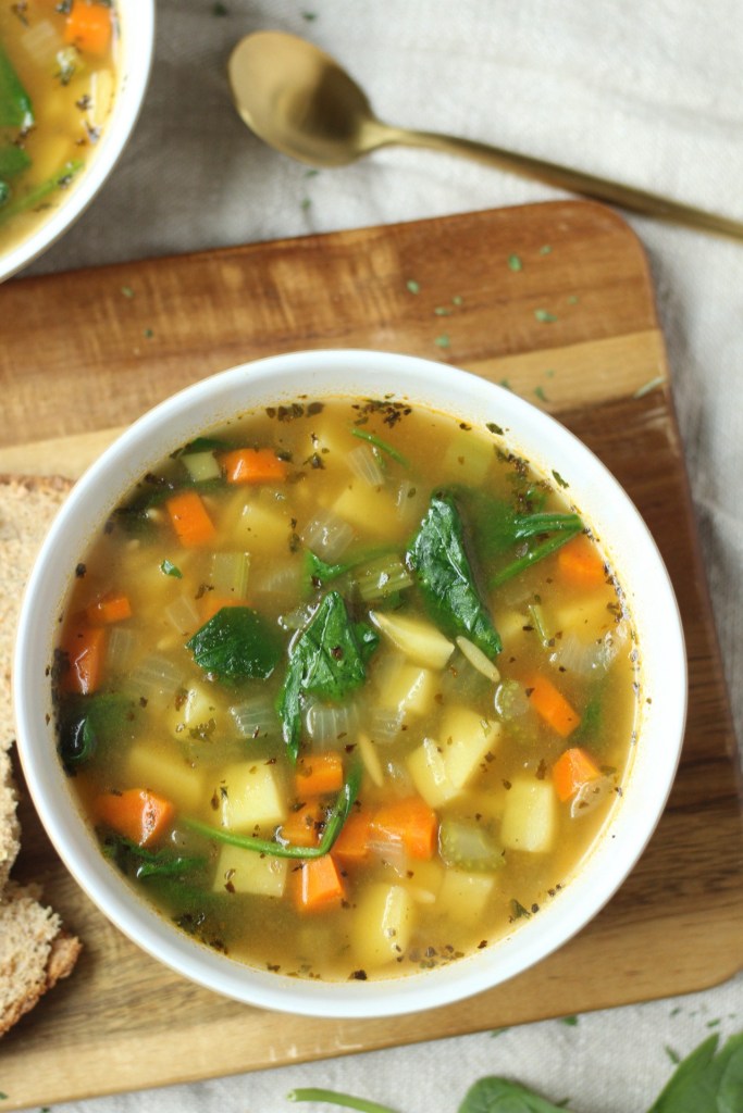 finished bowl of spinach and potato soup