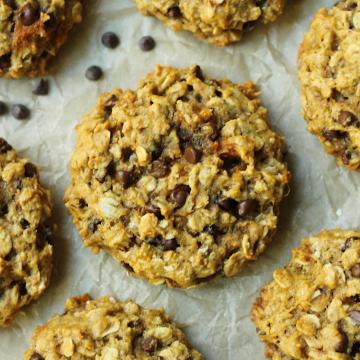 vegan sweet potato oatmeal chocolate chip cookies