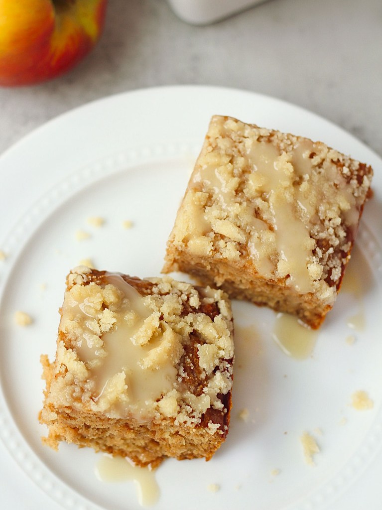 top view vegan applesauce cake