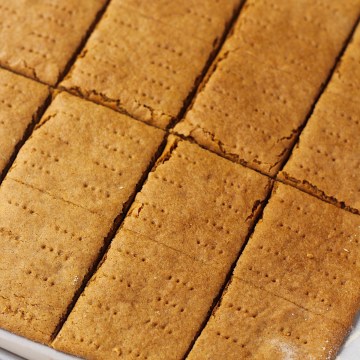 homemade vegan graham crackers before breaking apart