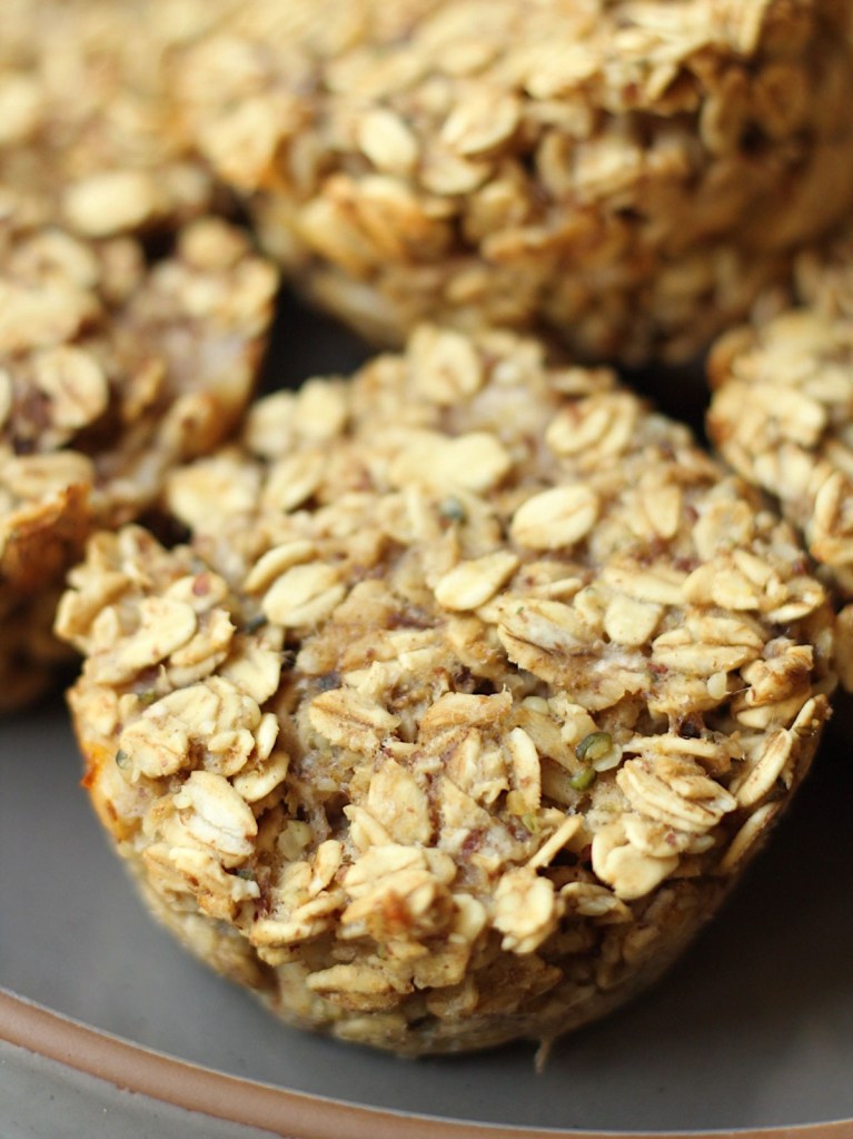 close up vegan baked oatmeal cups
