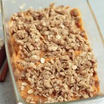 oatmeal topping on pumpkin bread