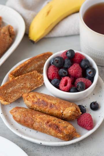 finished vegan breakfast sausage links