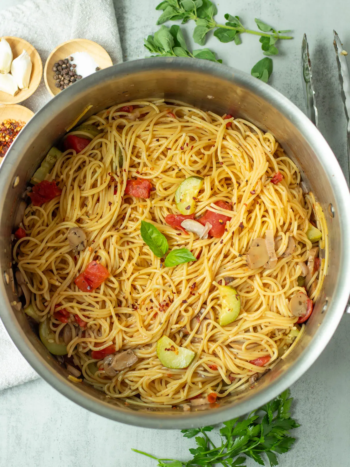 One-Pot Vegan Spaghetti